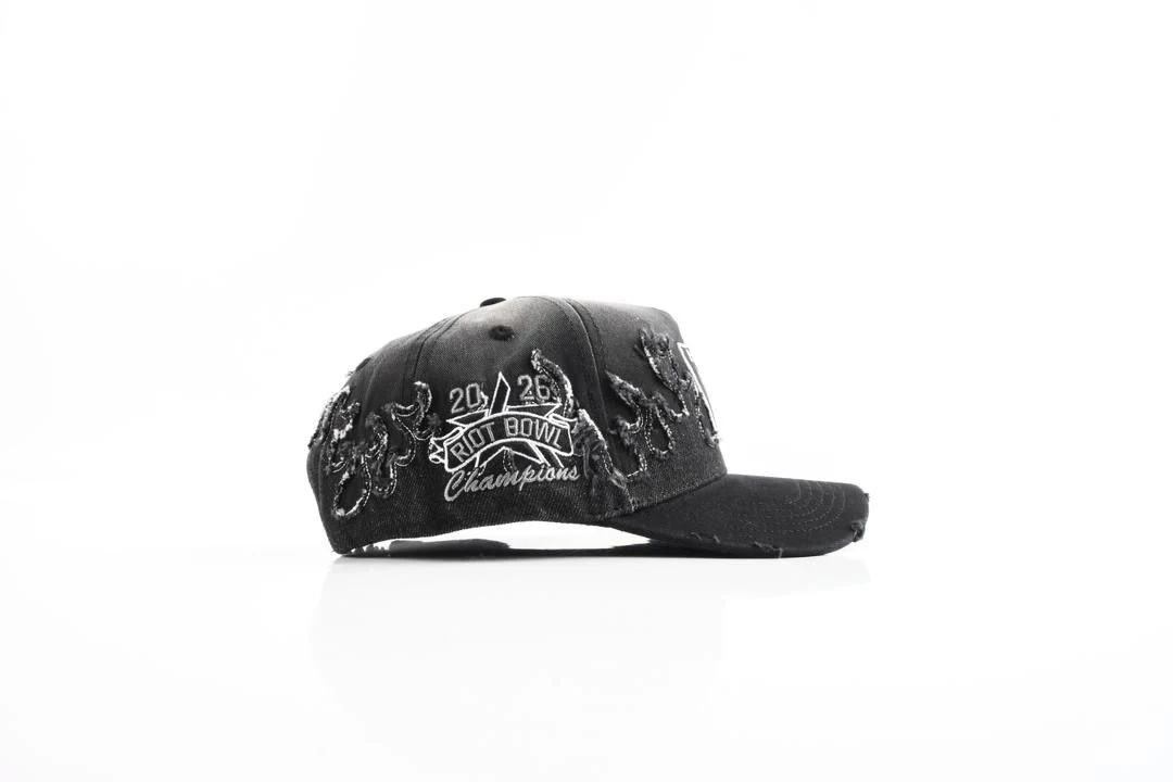 Wknd Riot Skull Snapback Hat - Distressed Black - Image 4