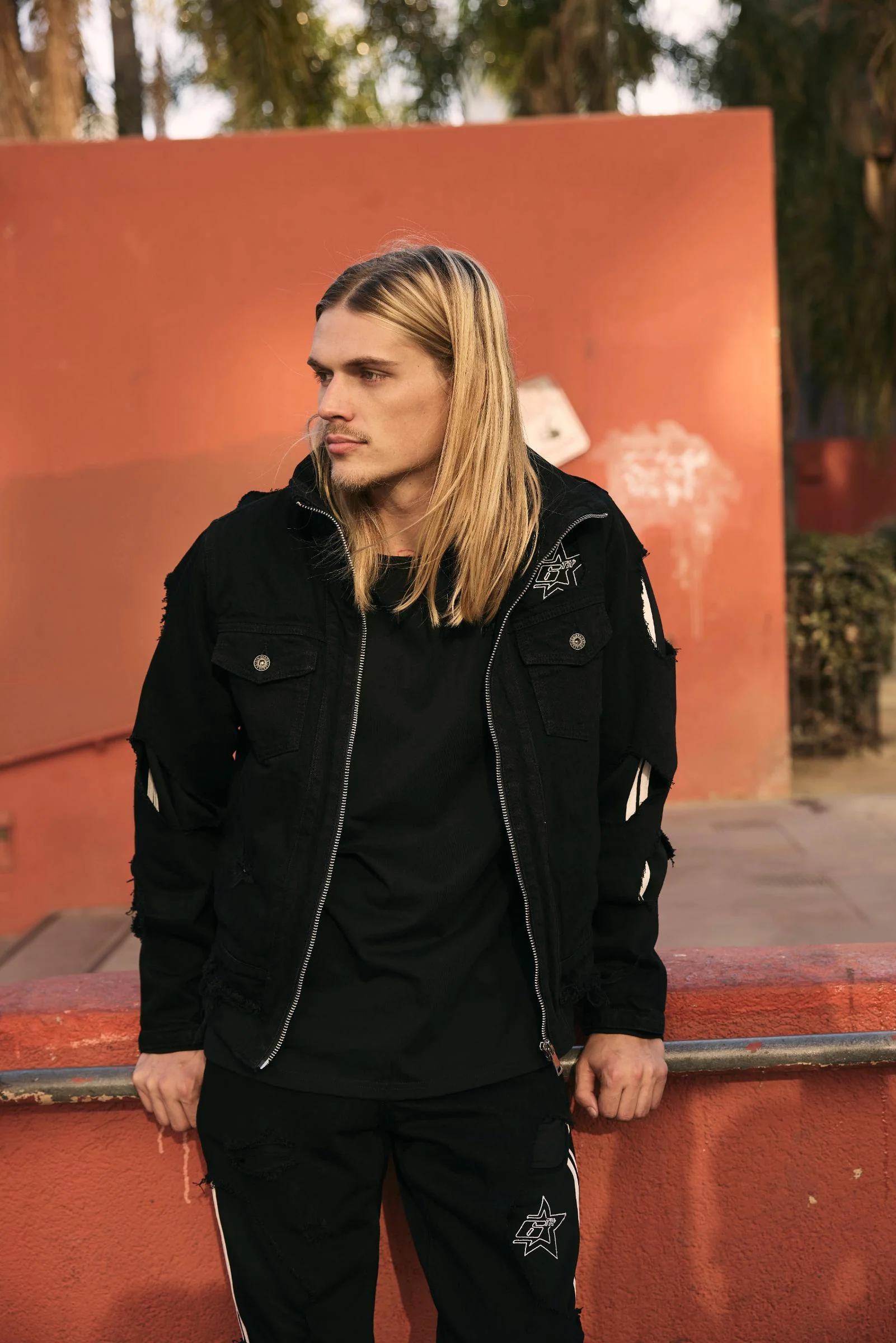6Th Nbrhd Stripes Men's Jacket Black - Image 3