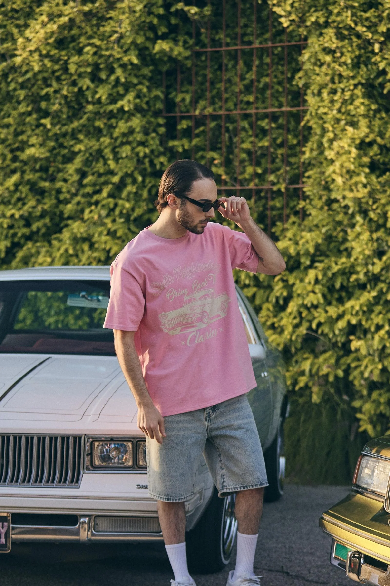 6Th Nbrhd Classic Is Back Men's T-Shirt Pink - Image 5