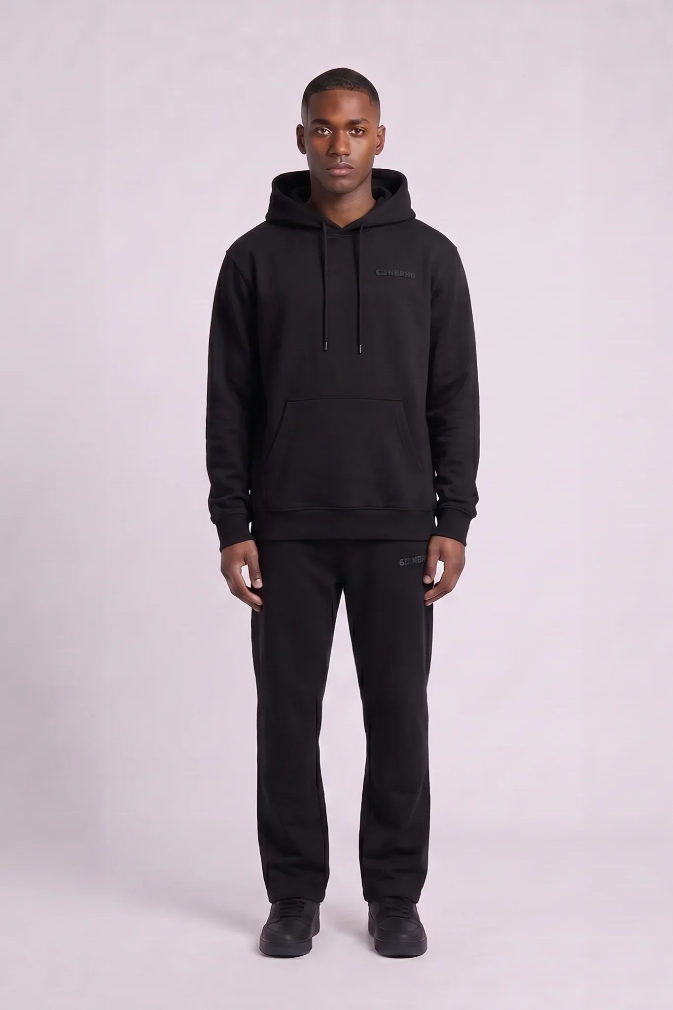 6Thneighborhood Esntl Hoodie - Oversized Black - Image 5