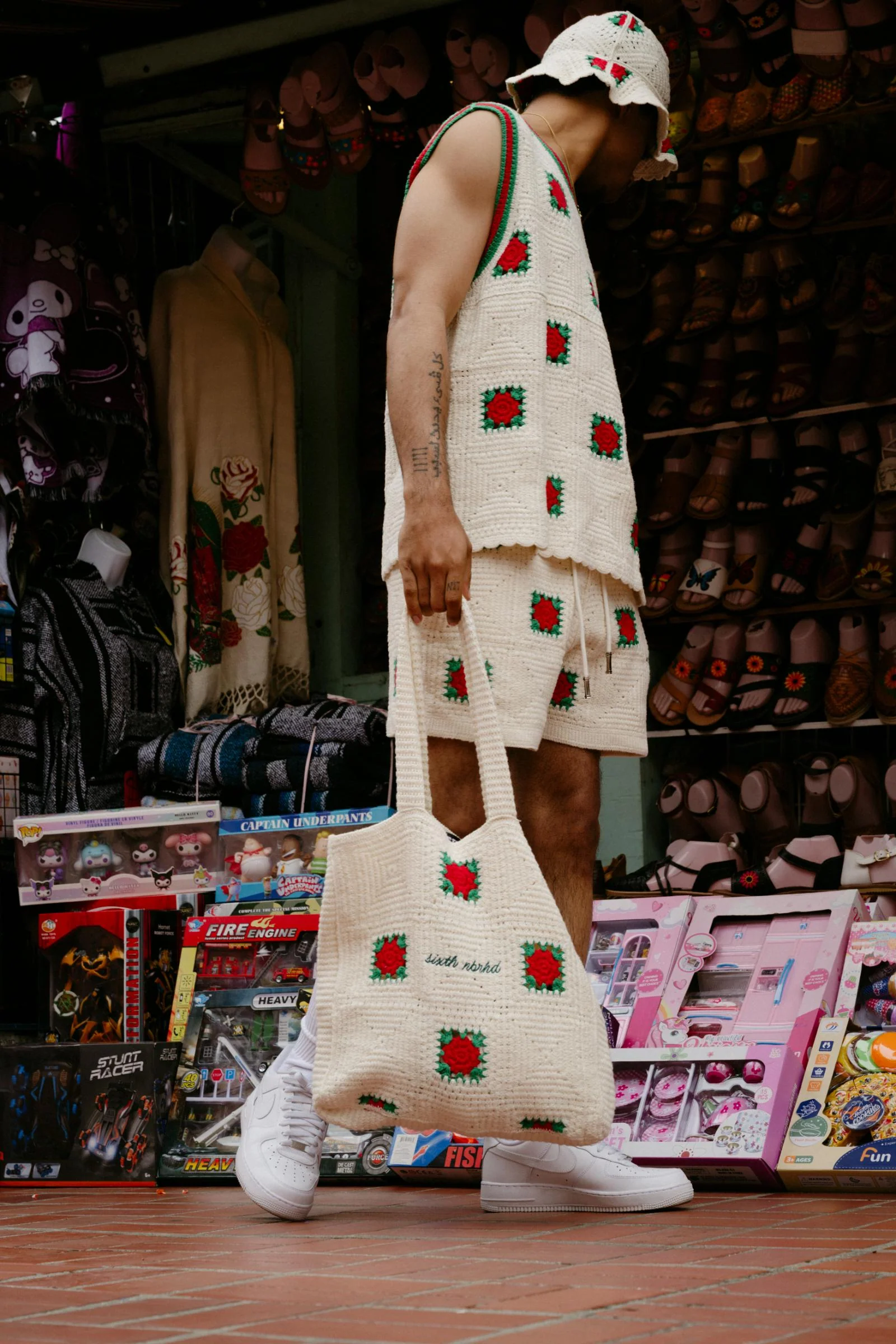 6Th Nbrhd Handmade Men's Shorts Cream - Green - Image 3