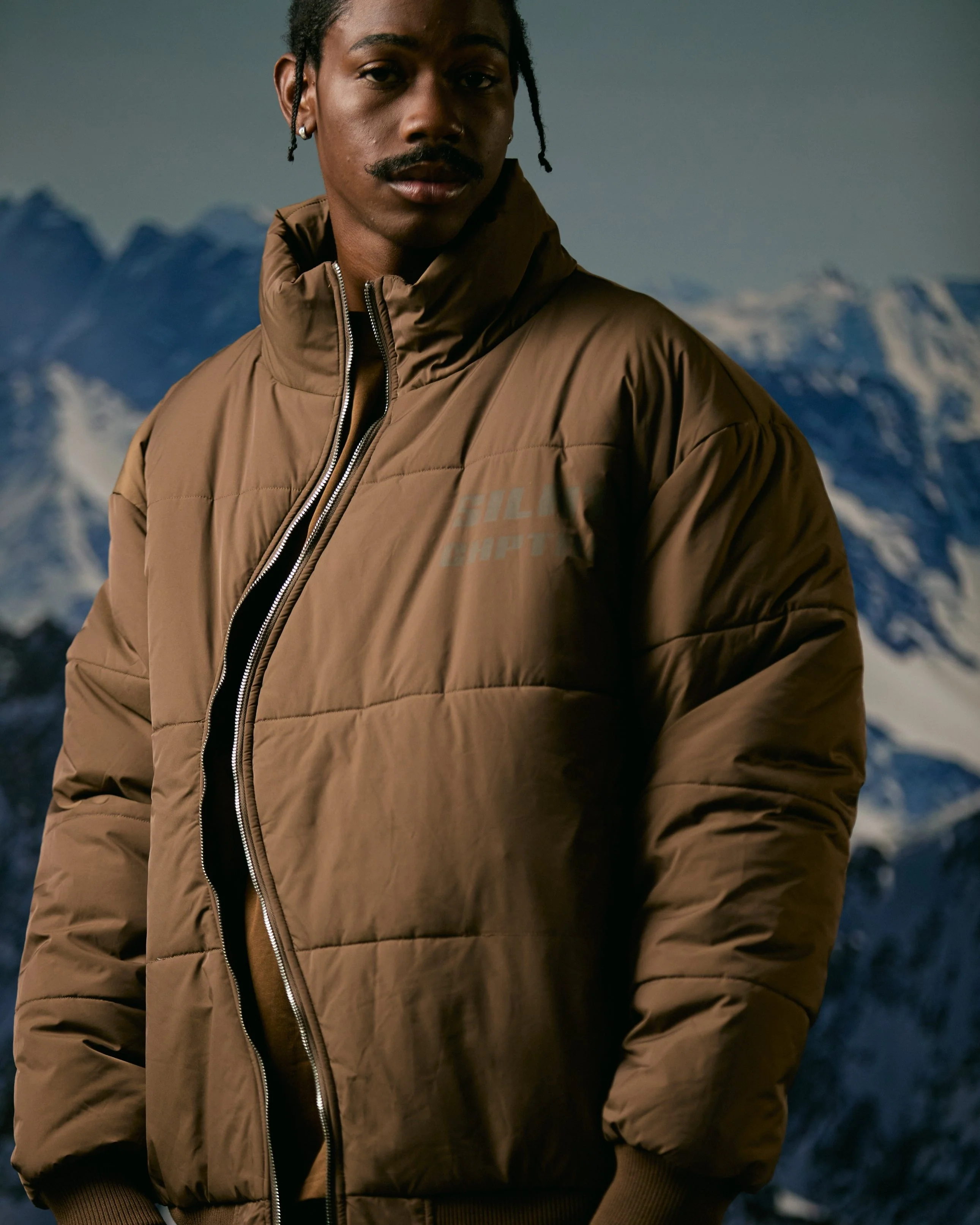 Silnt Chptrs Asymmetrical Puffer Jacket - Long-Length Brown - Image 4