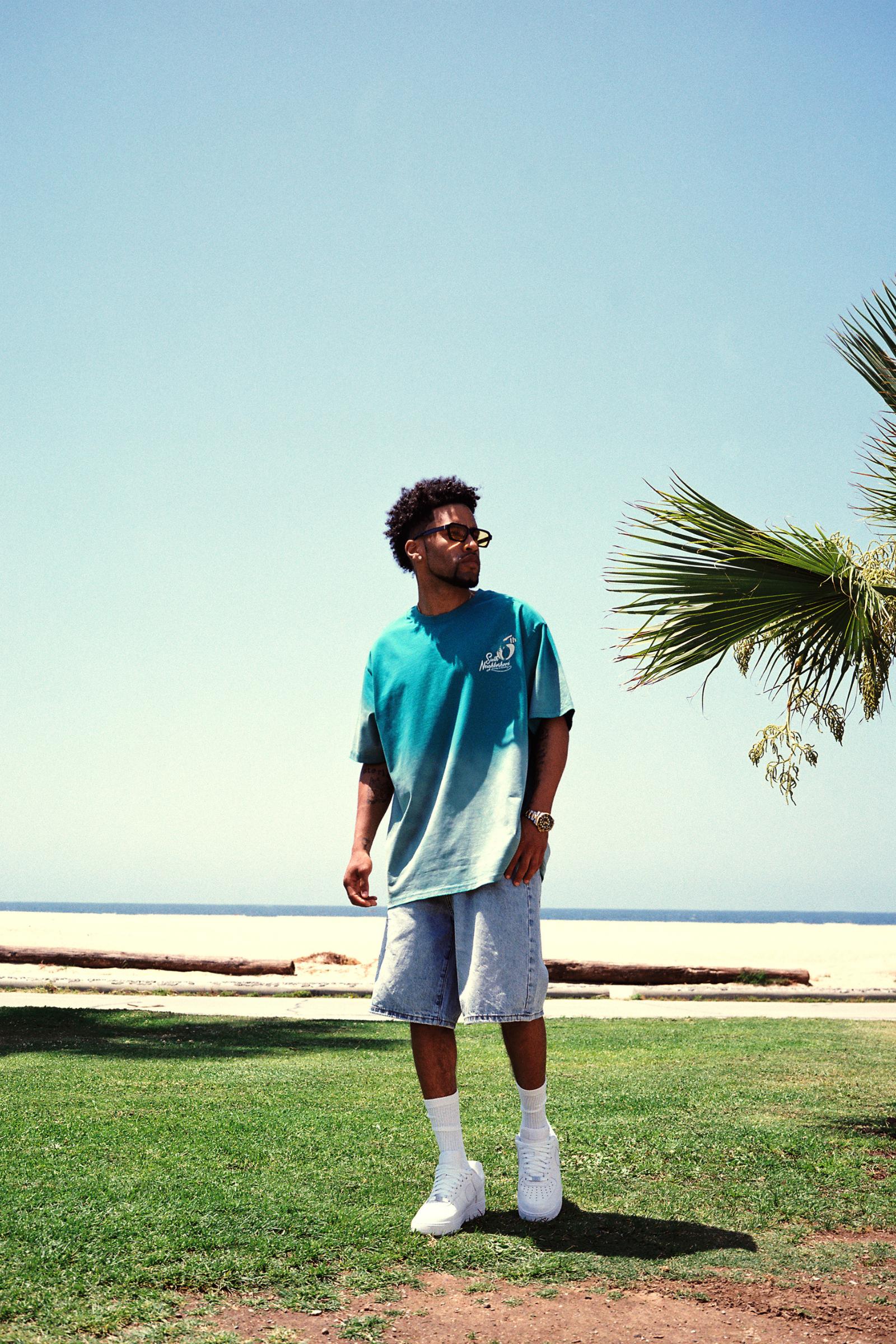 6Th Nbrhd Paradise Men's T-Shirt Aqua - Image 11