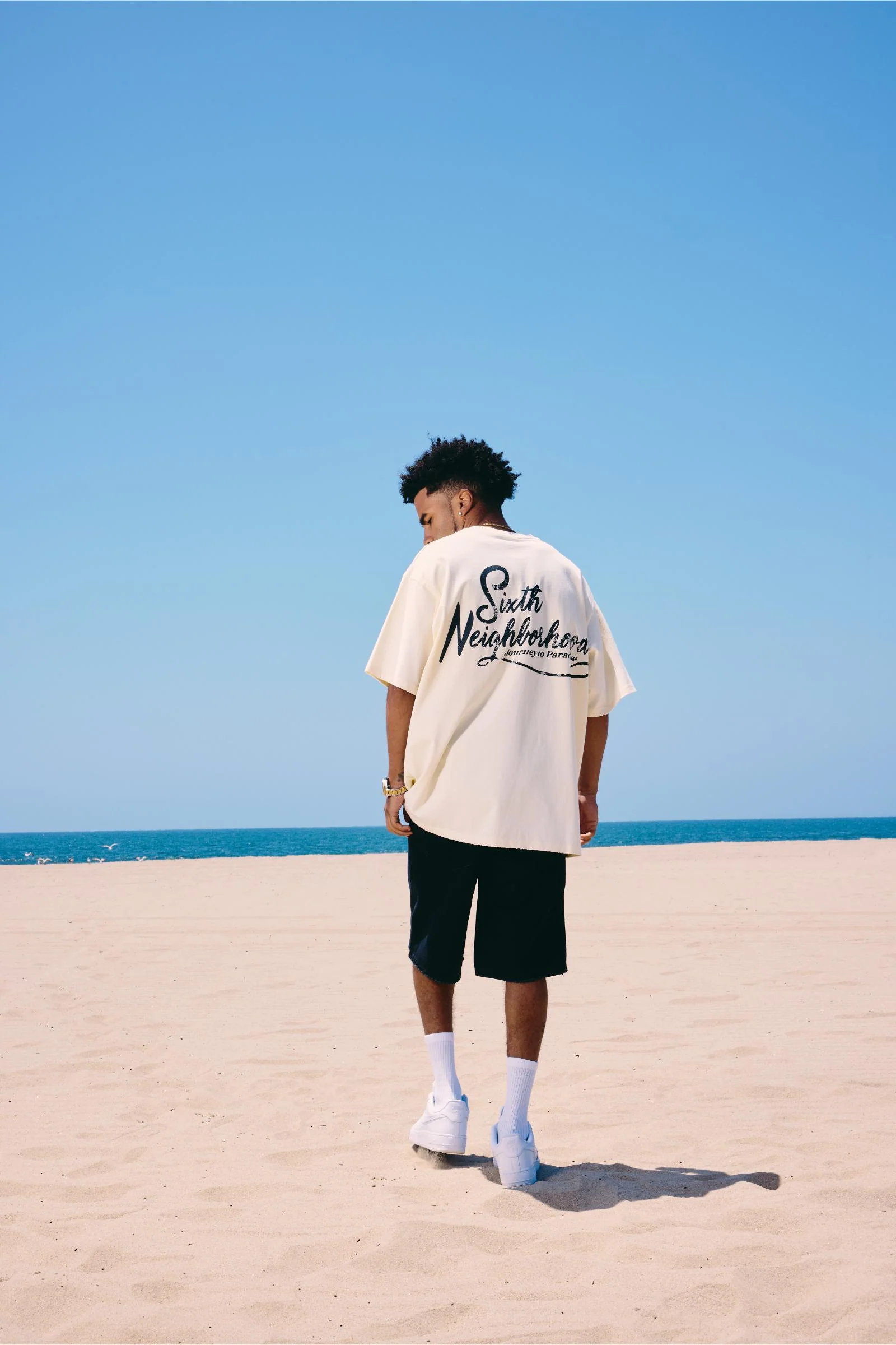6Th Nbrhd Paradise Men's T-Shirt Cream - Image 10