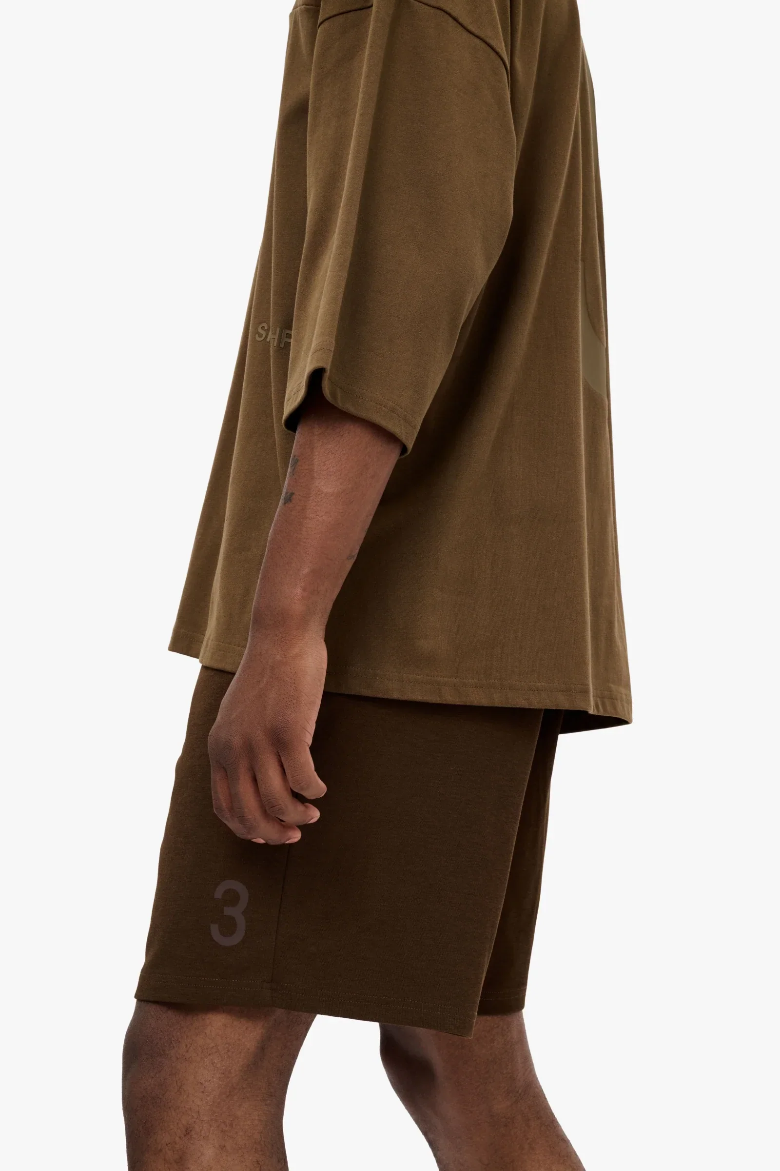 Silnt Chptrs Paralell Tee - Oversized Brown - Image 9