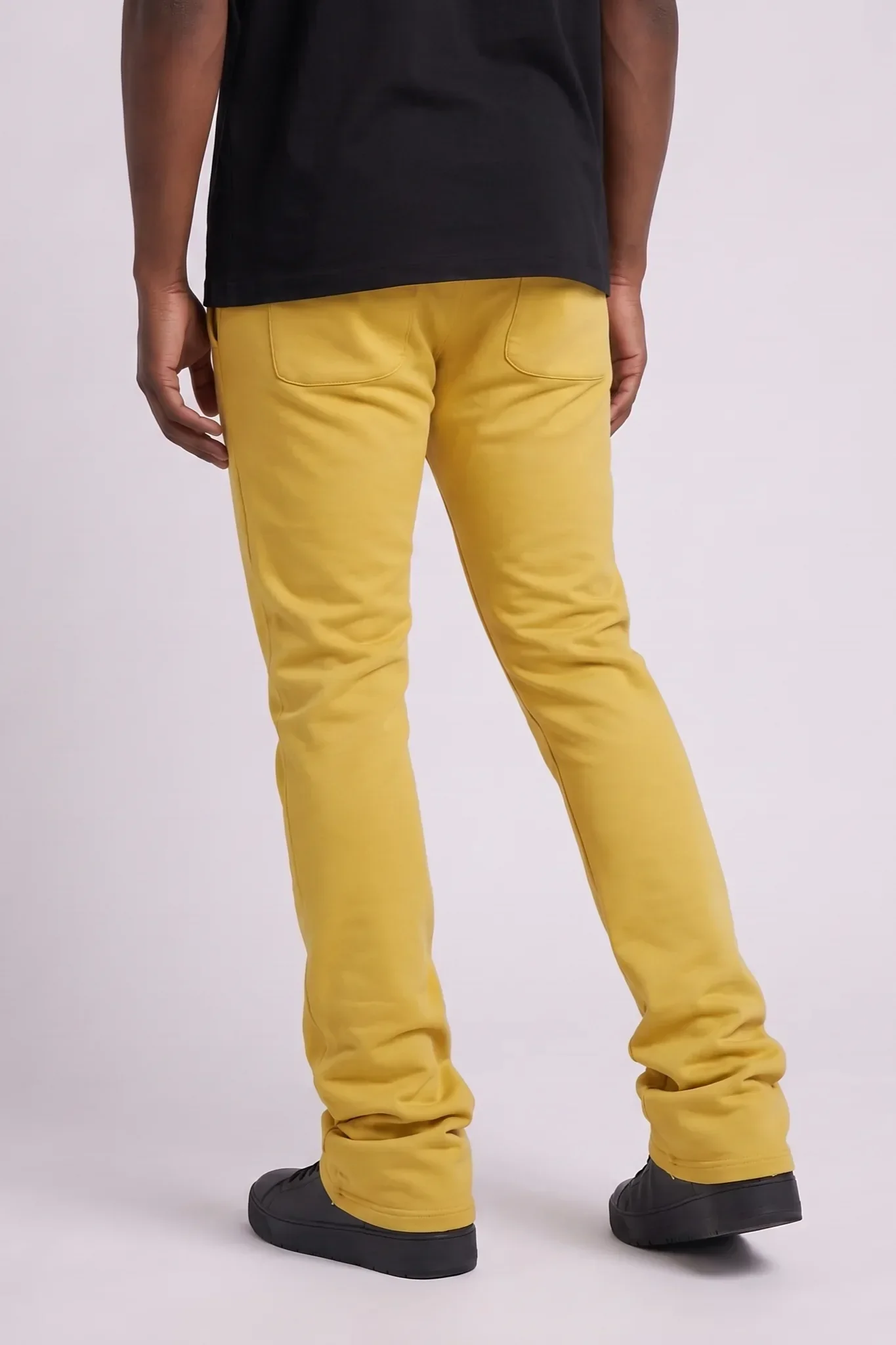 6TH NBRHD Simply Living Sweatpants Yellow - Image 3