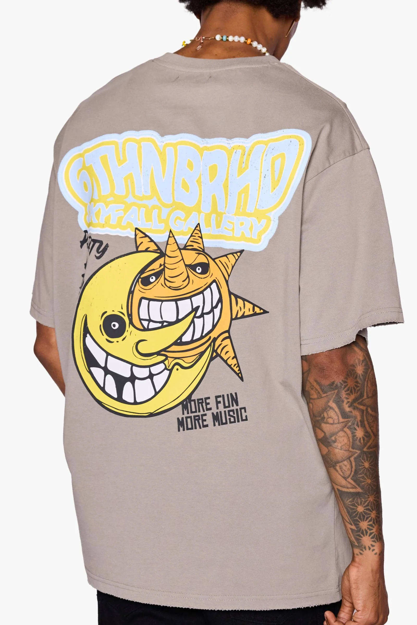 6Th Nbrhd Skyfall Men's T-Shirt Grey - Image 4