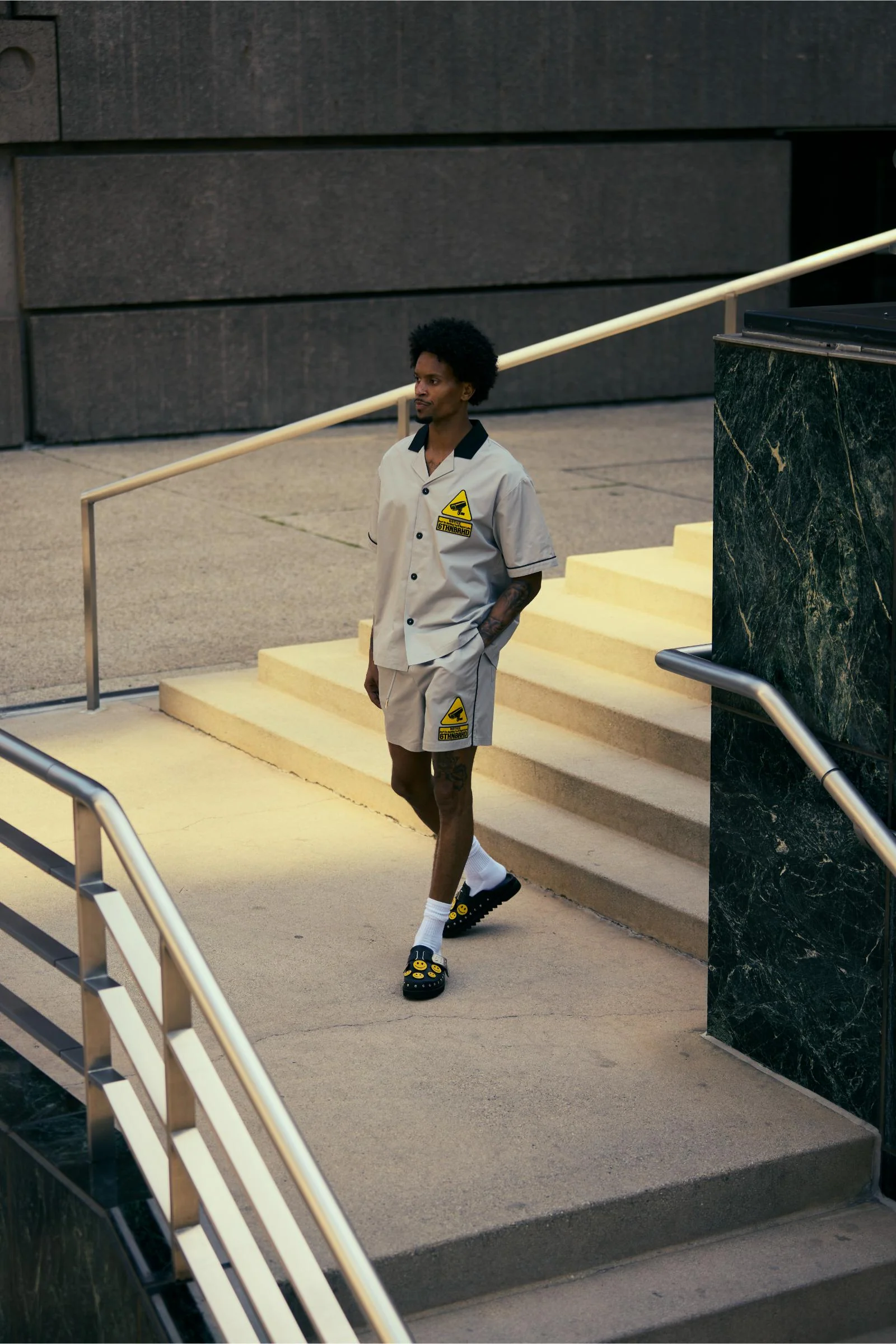 6Th Nbrhd Smile Bowling Shorts Grey - Image 6