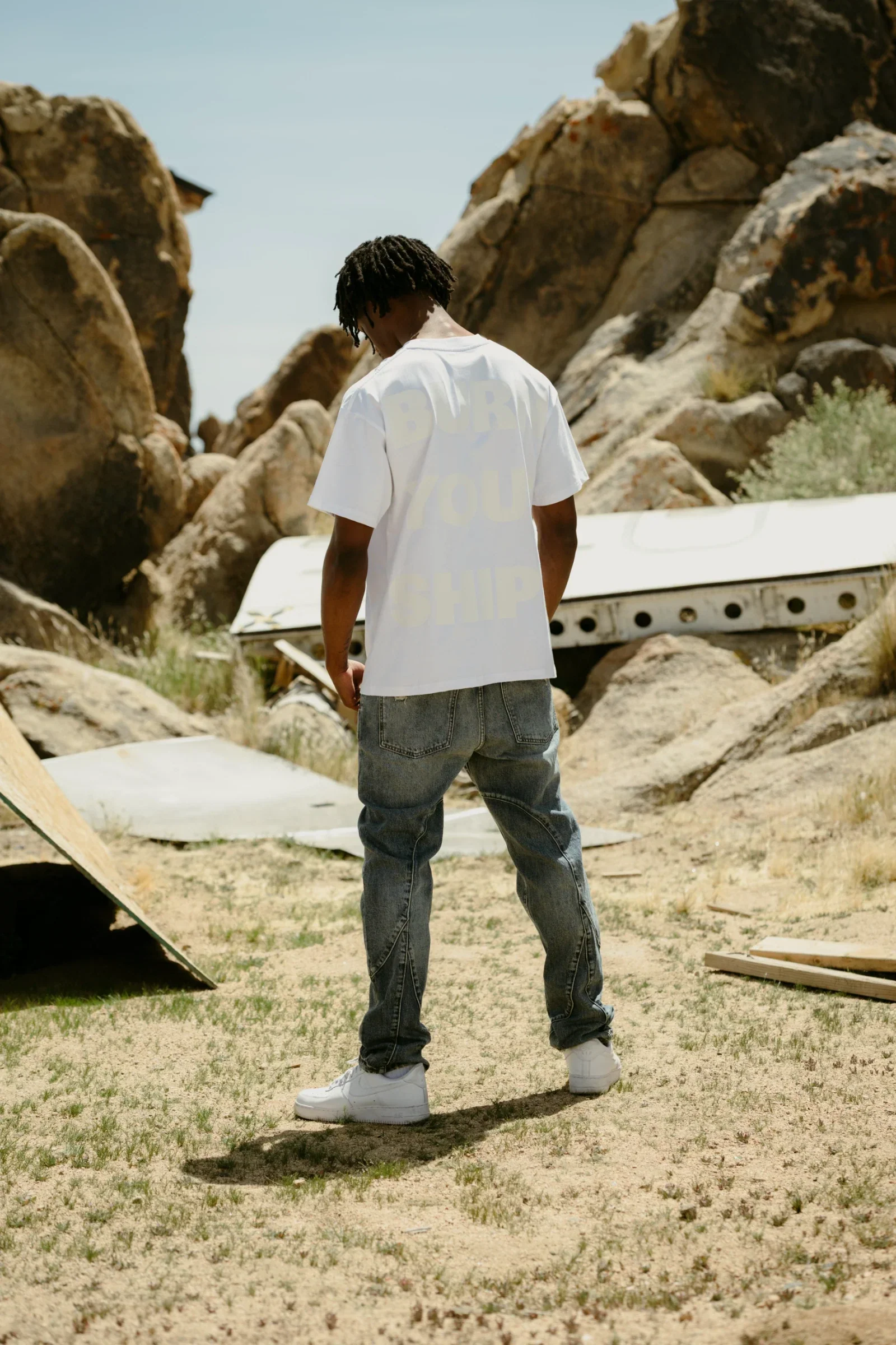 Silnt Chptrs Ship Tee - Oversized Graphic White - Image 5