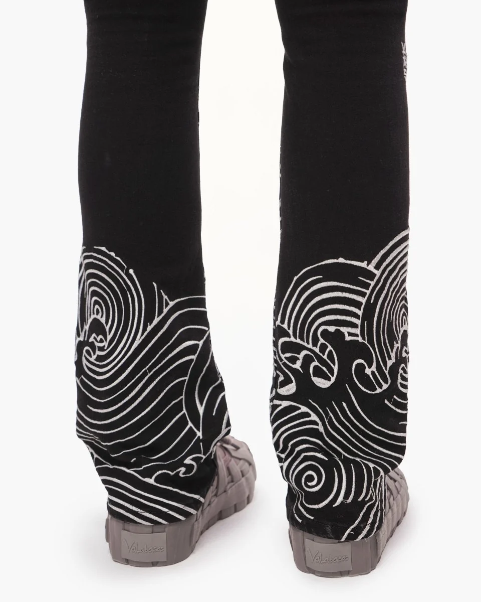 Valabasas Wave Jeans - Stacked Fit Jet Black - Image 5