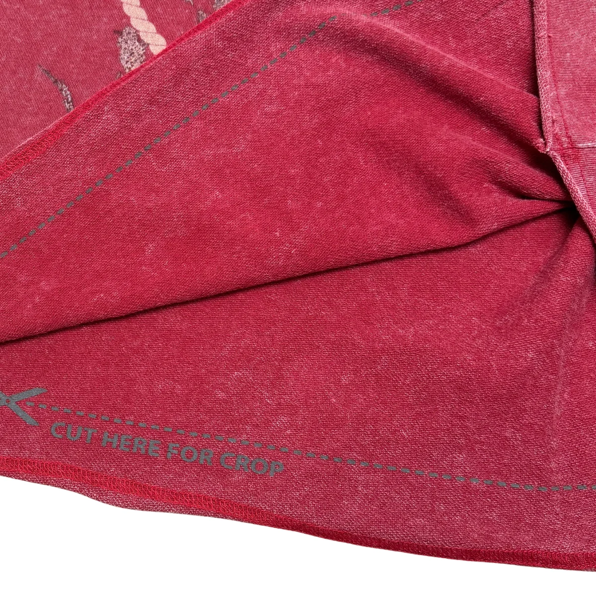 Vie+Riche Skull Tee - Graphic Red - Image 5